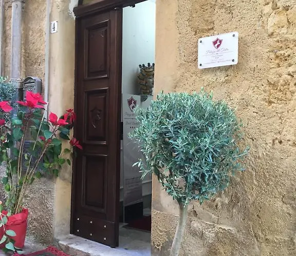 Palazzo Del Teatro B&B 4*