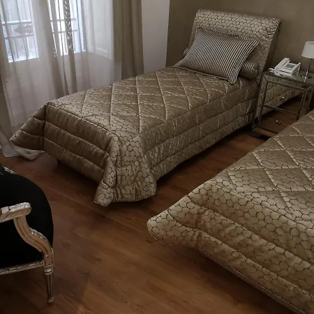 Nocleg ze śniadaniem Palazzo Del Teatro 4*