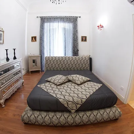 Palazzo Del Teatro 4*