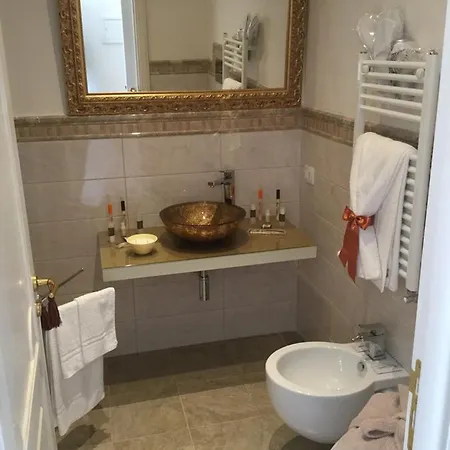 Nocleg ze śniadaniem Palazzo Del Teatro 4*