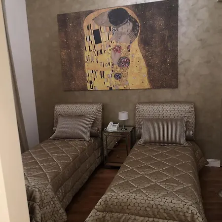 Palazzo Del Teatro Oda ve Kahvaltı 4*