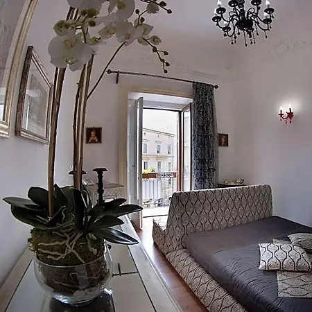 Palazzo Del Teatro Bed & Breakfast 4*