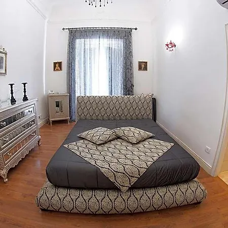 Palazzo Del Teatro Bed & Breakfast 4*