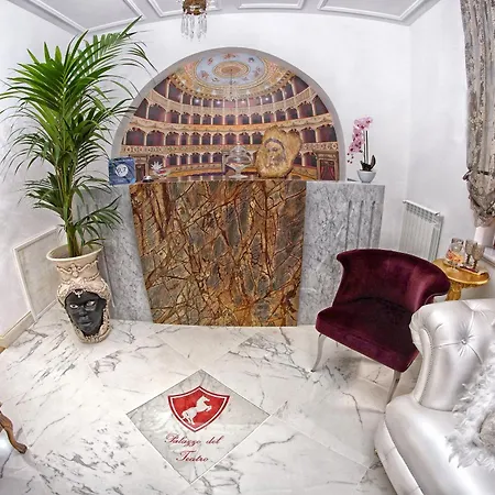 Palazzo Del Teatro 4* Агрідженто