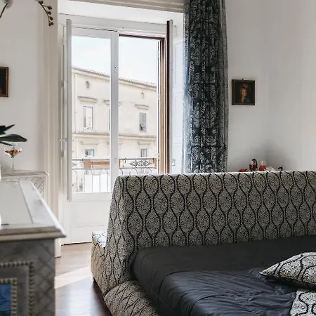 Palazzo Del Teatro Nocleg ze śniadaniem 4*