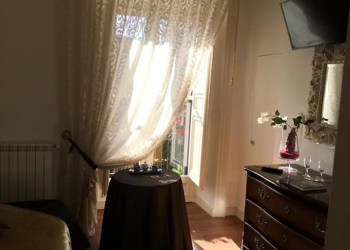 Bed & Breakfast Palazzo Del Teatro 4*