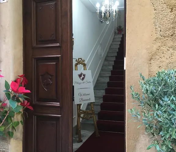 Bed & Breakfast Palazzo Del Teatro 4*