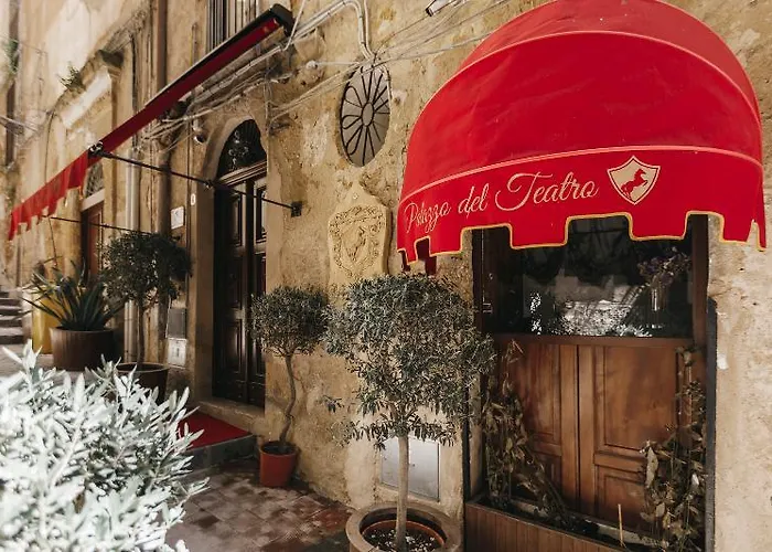 Palazzo Del Teatro Bed & Breakfast 4*