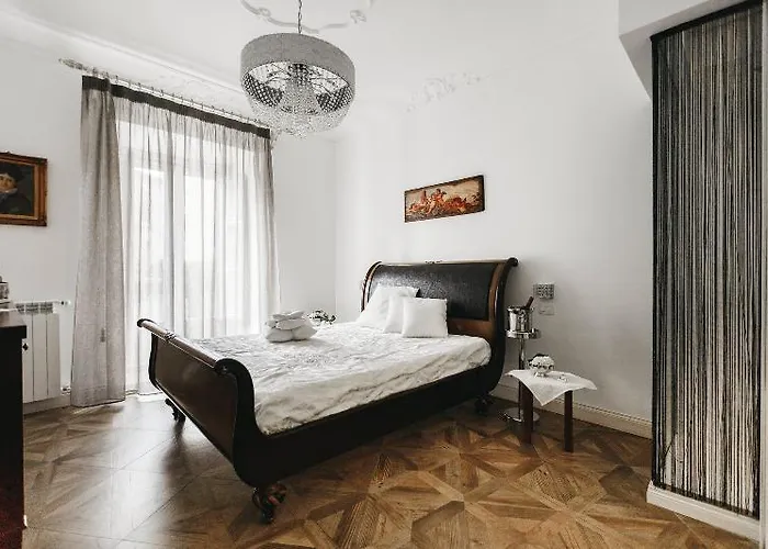 Bed & Breakfast Palazzo Del Teatro 4*